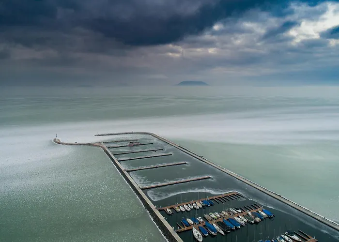 펜션 - Balaton 18403 발라톤페니베스